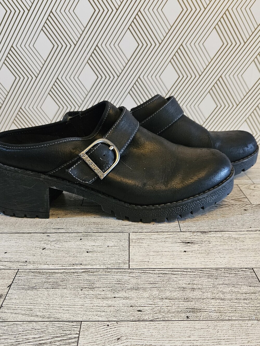 Eastland Womens Nola Block Heel Lug Sole Clog Black Size 10